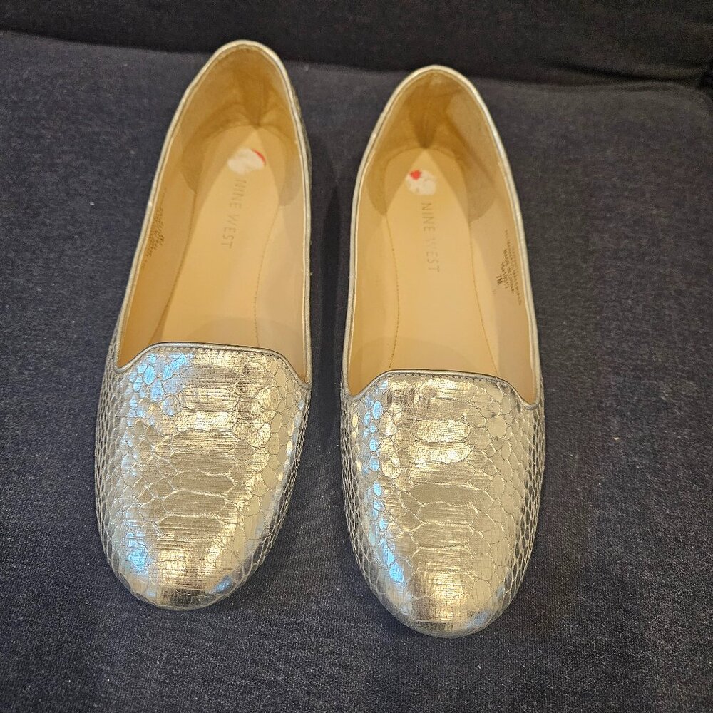Women's shoes